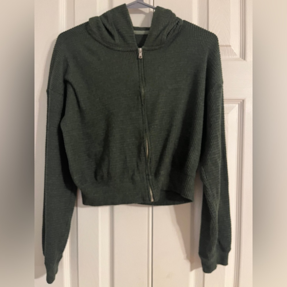 Gilly Hicks / Hollister Sage Green Cropped Hoodie medium
